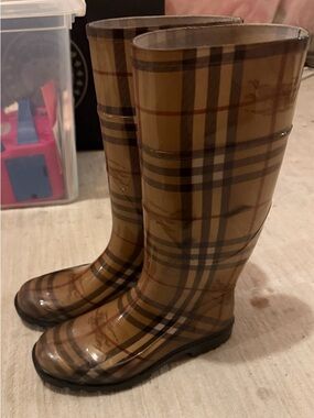 Burberry Tan Plaid Women's Rain Boots